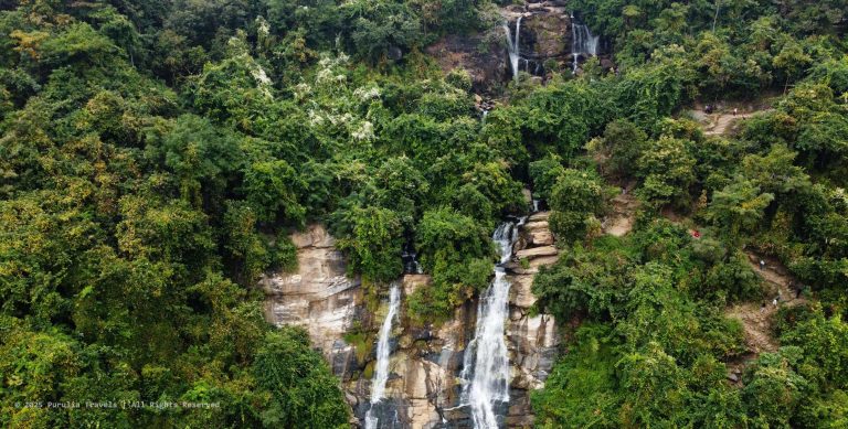 Bamni-Falls-1st-&-the-2nd-Part-Close-View---Purulia-Travels